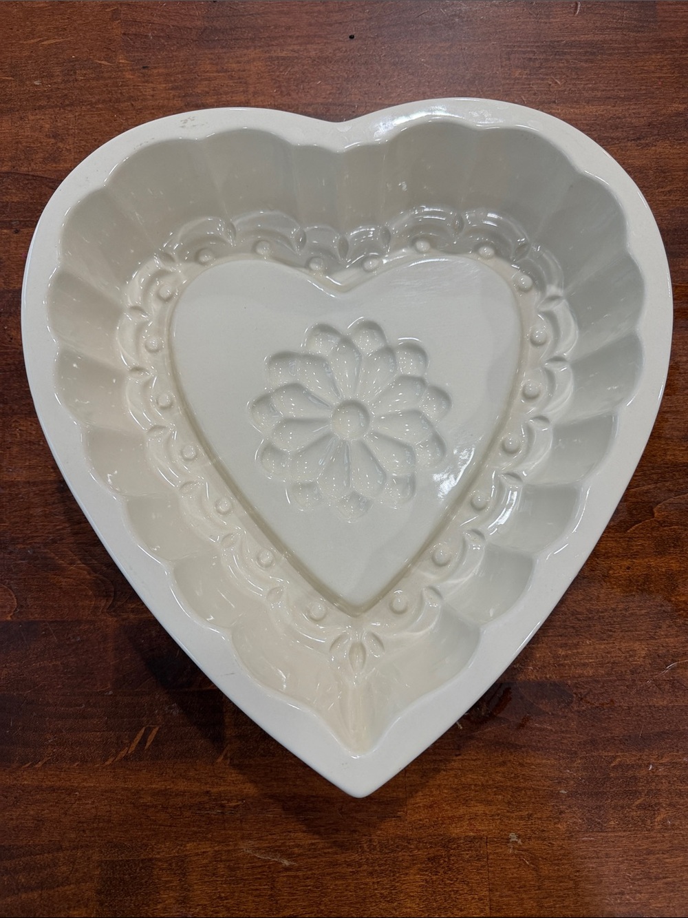 Heart-Shaped Ceramic Serving Dish - Cream